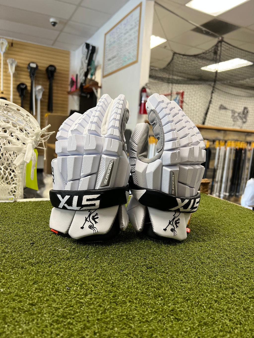 STX Surgeon RZR 2 Glove